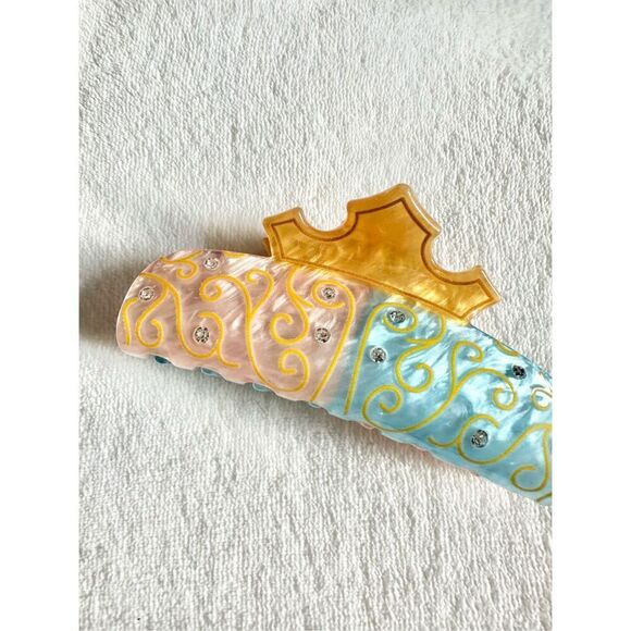Disney sleeping beauty “make it pink! No make it blue!” hair claw. With rhinesto - Picture 4 of 4